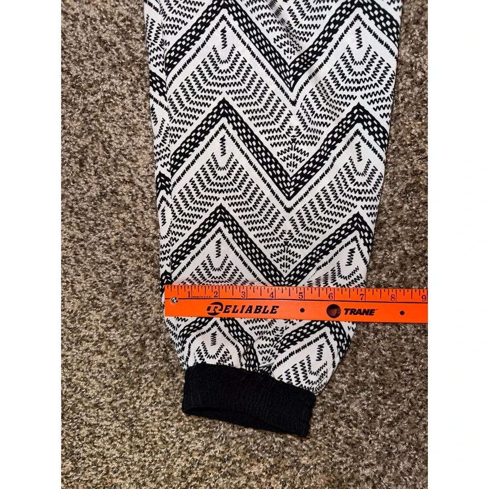 Jogger Style Pants Black White Design Size Large Rue21 Summer Casual - Picture 4 of 7